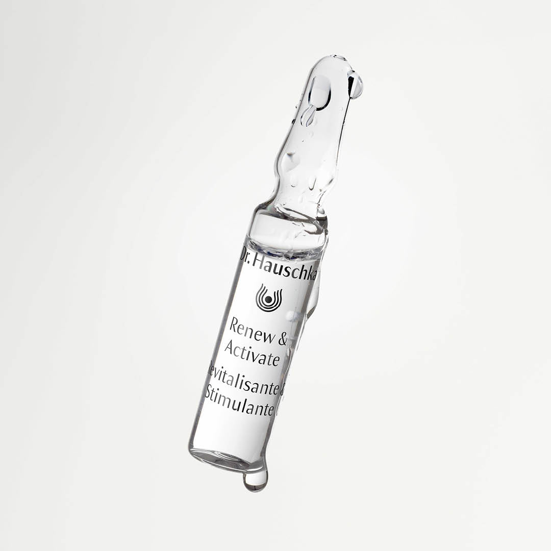 Dr. Hauschka Renew & Activate Ampoules lifestyle 2