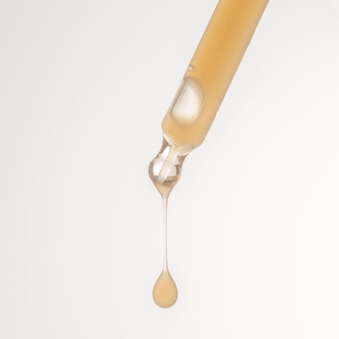 Hydrating Serum Plus pipette texture